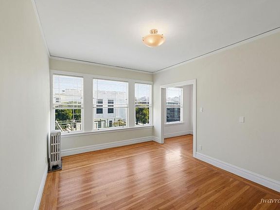 5th image of 3423 Fillmore St APT 312