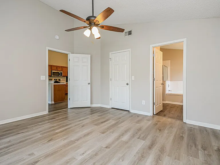 11528 Grazeley Ct — Photo 10