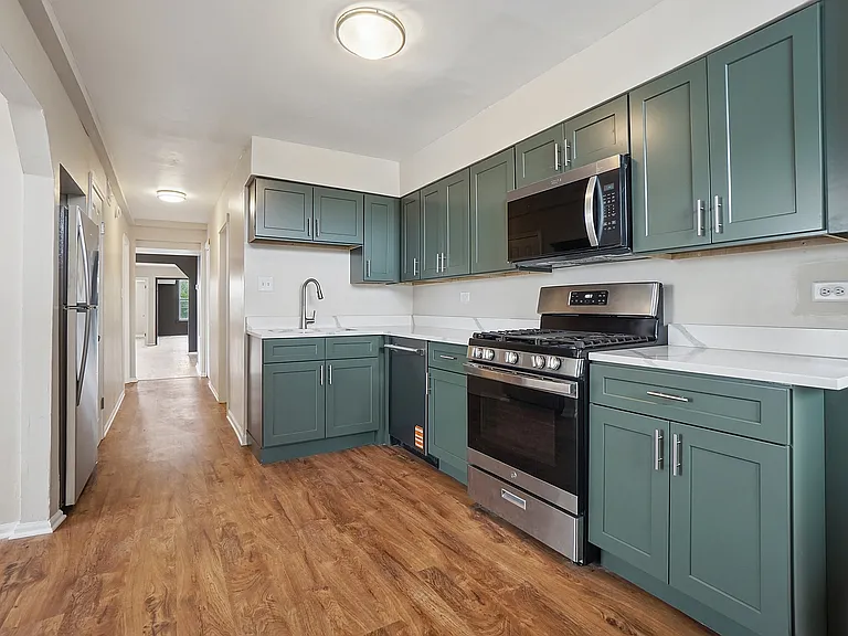 3726 W Montrose Ave #3 — Photo 7