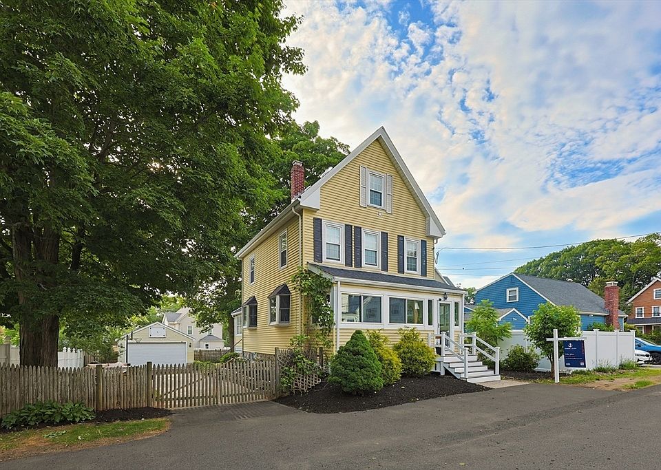 1st image of 11 Eleanor St