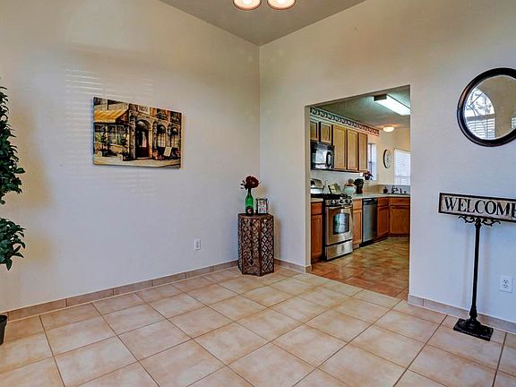 5th image of 4518 Stonebridge Dr