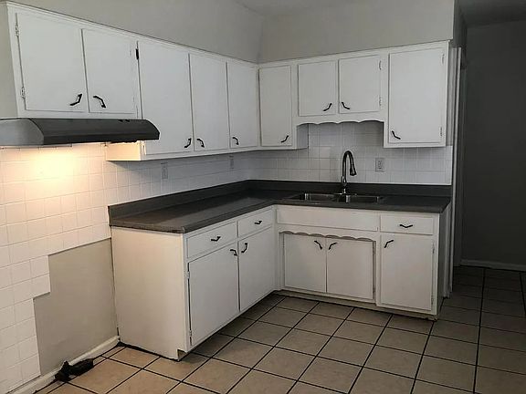 4th image of 3701 Spann Ave
