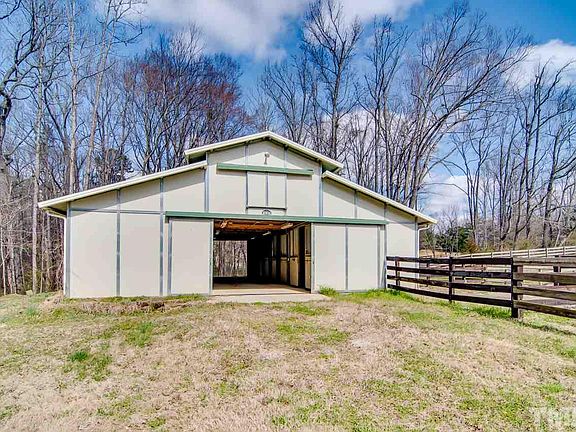5th image of 9901 Gallop Ln