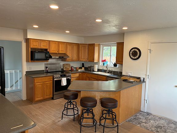 4th image of 7622 S Cambria Cir