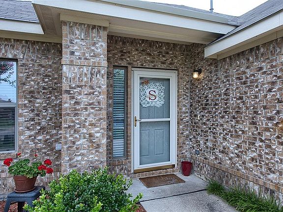2nd image of 1426 San Carlos Dr