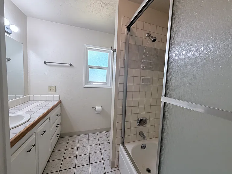 6708 Odessa Way — Photo 12
