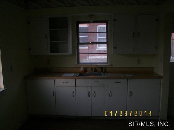 2nd image of 2321 State St