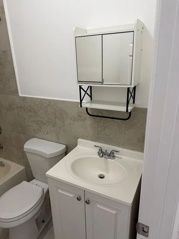 3 bed, 2.0 bath, 1521 sqft, $3,500 — Photo 1