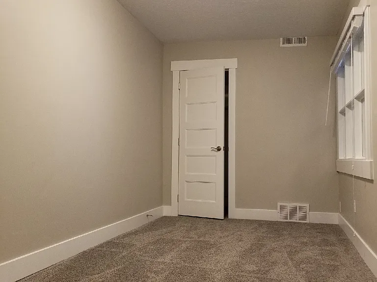 301 N Almond St — Photo 12