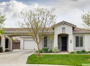 2116 Bastona Dr, Elk Grove, CA 95758
