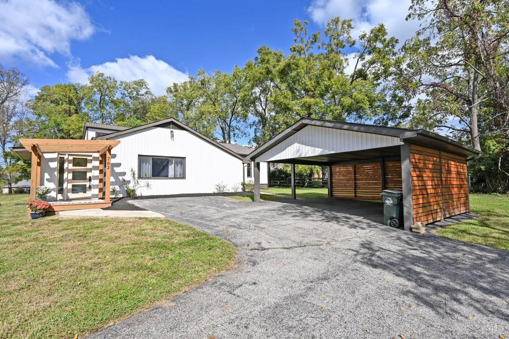 Real estate listing image