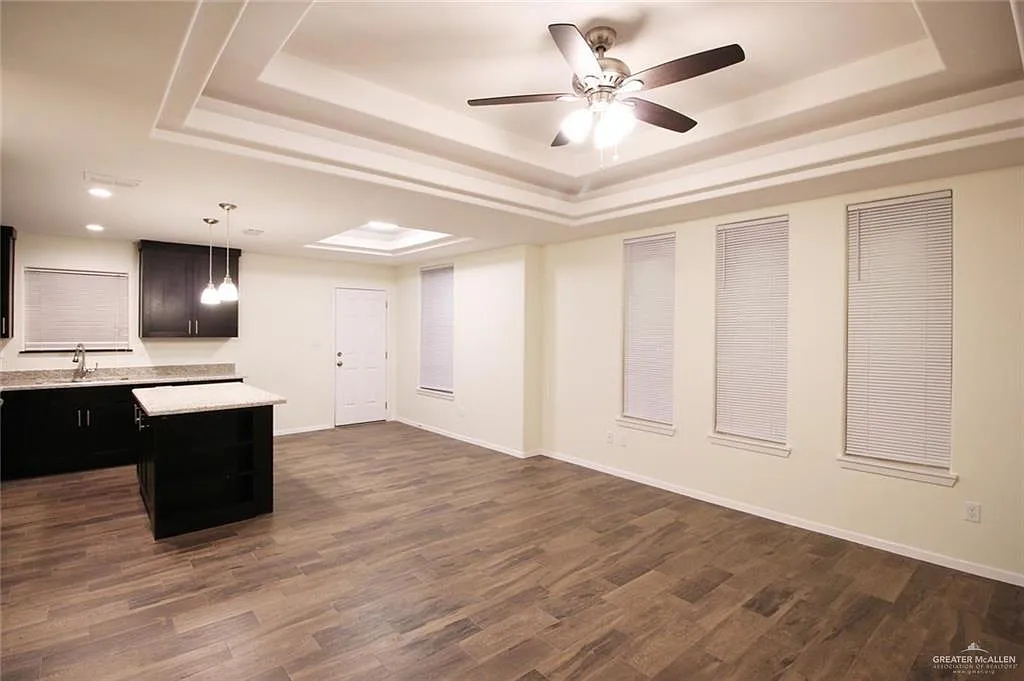 2 bed, 2.0 bath, 940 sqft, $990 — Photo 4