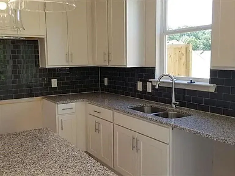 24 Garrison Dr — Photo 15