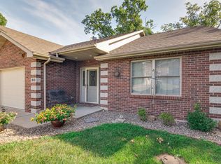 1513 Notting Hill Dr #B, Jefferson City, MO 65109