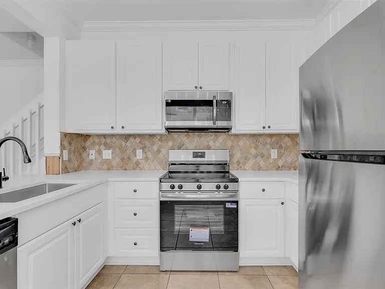 5152 Hawkstone Dr — Photo 30
