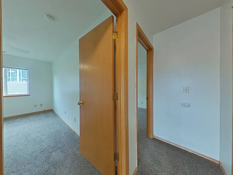 9 Michael Grove Ave — Photo 14