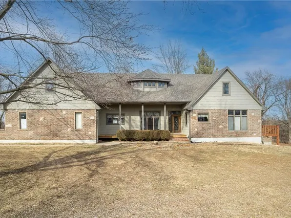 285 Tt Hwy, Oak Grove, MO 64075