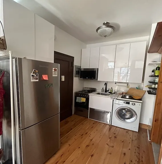 87 E 4th St #4A — Photo 3