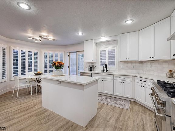 3rd image of 7731 Spanish Bay Dr