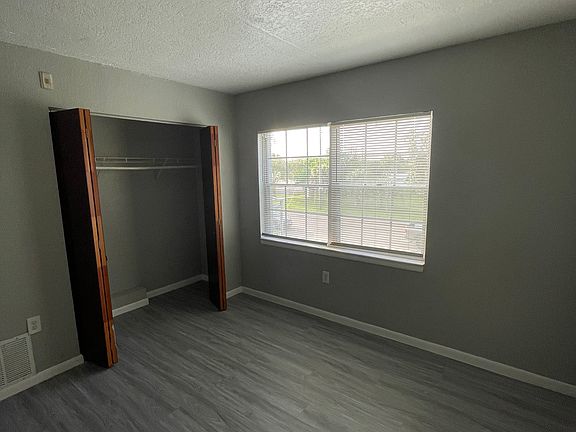 4th image of 850 34th Ave S #20