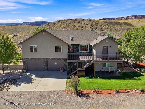 2nd image of 2209 Avon Dr
