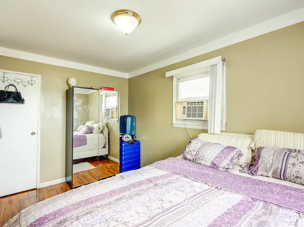 627 Beach 65th Street image 16 of 30