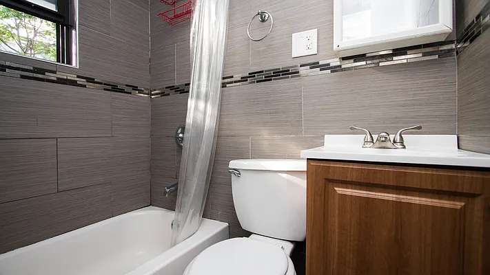 Rented by Nooklyn NYC LLC | media 11