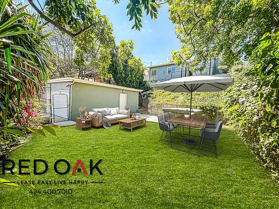3rd image of 2024 Navy St #2024