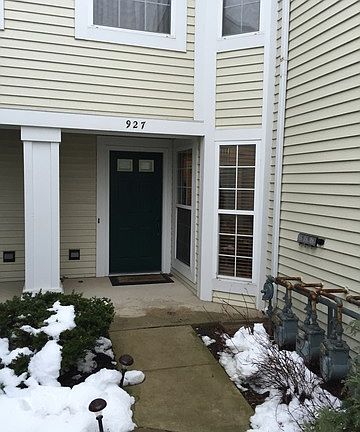 3rd image of 927 Charlela Ln