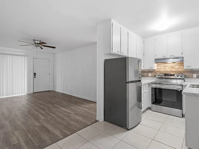 615 E. Park Avenue — Photo 9