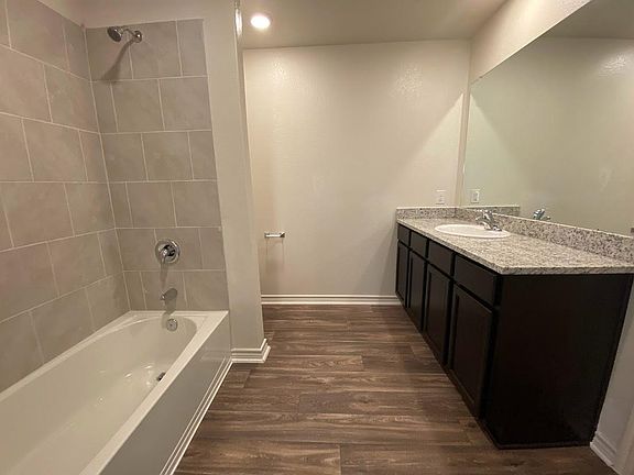 5th image of 209 Sunnymeade Ln