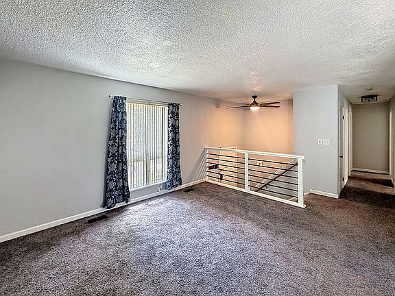 5th image of 2324 W 59th St