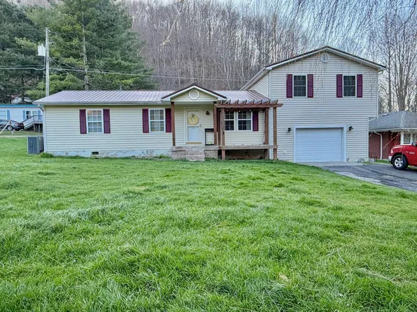 6215 Pounding Mill Branch Rd, Pounding Mill, VA 24637