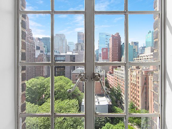 4th image of 45 Tudor City Pl #1205/1206