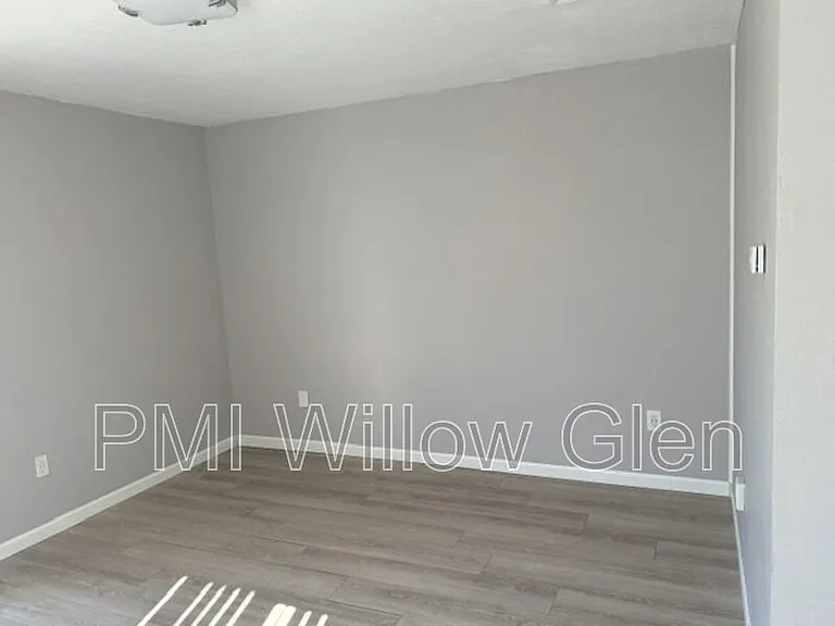 267 Arborway Dr — Photo 10