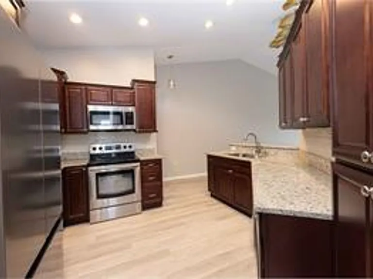 5308 Bowline Ct — Photo 8