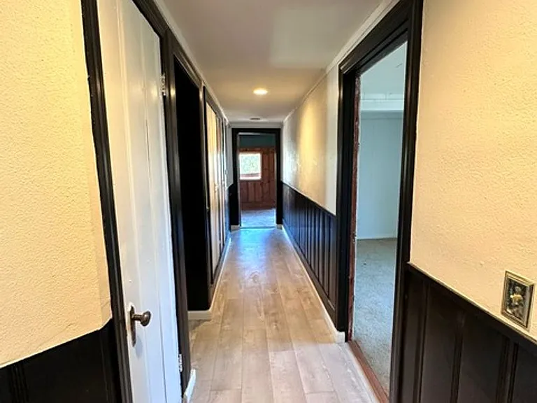 329 S Rogers St — Photo 4
