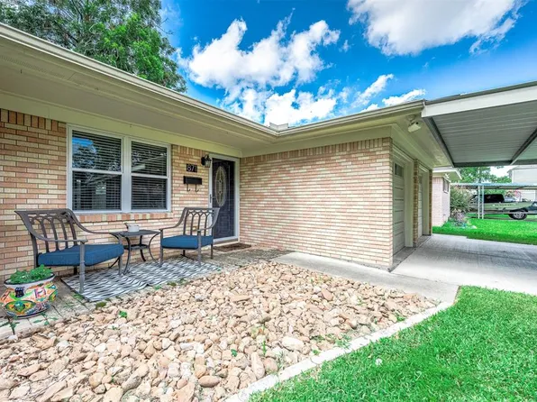 871 Sara Rose Street, Houston, TX 77018