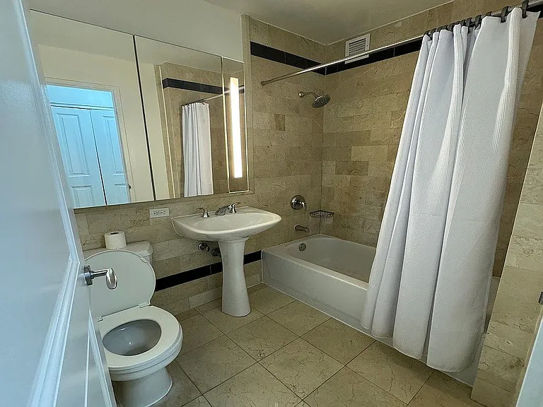 20 West St #37F — Photo 7