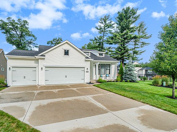 2nd image of 16969 Arbor Way Dr