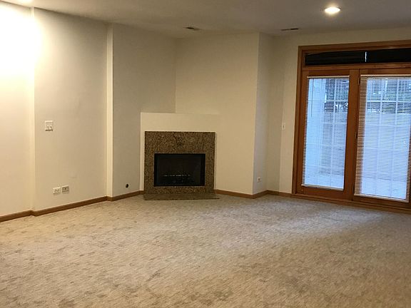 3rd image of 2510 N Southport Ave #1FT
