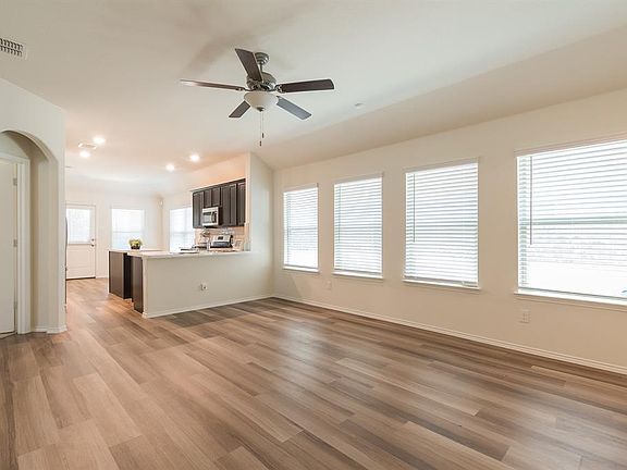4th image of 2408 Opaline Dr