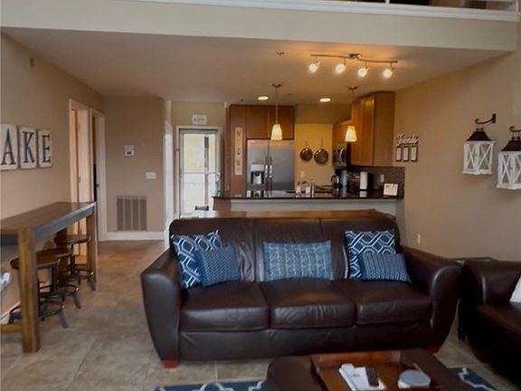 2nd image of 121 Cedar Glen Dr #4B