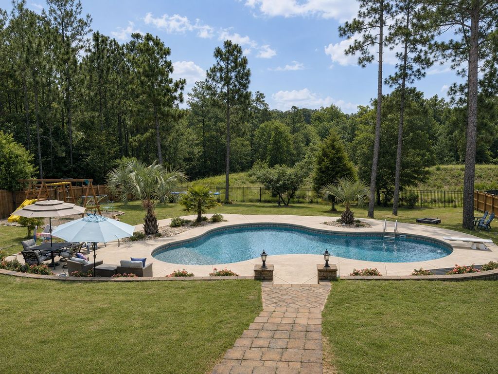 628 Winterfield Dr - Property Image
