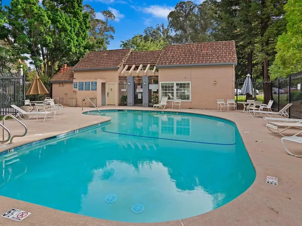 301 Forest Run, Fremont, CA 94547
