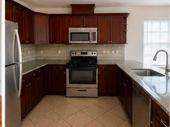 20 Vanderpool St, Newark, NJ