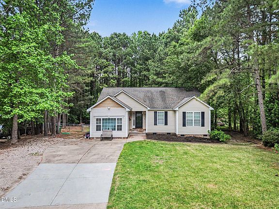 3rd image of 45 Cedar Bluff Ln