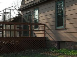 700 Division St, Wild Rose, WI 54984