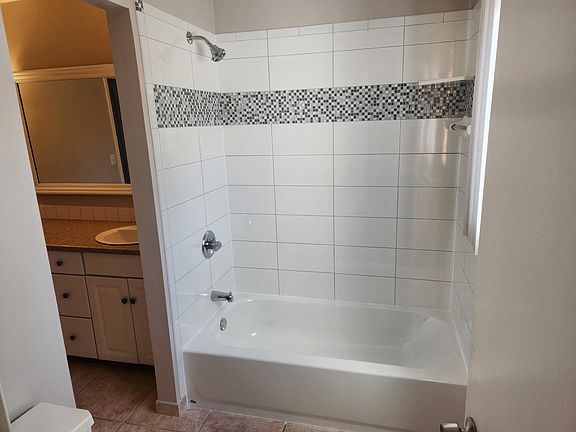 5th image of 25540 Byron Dr