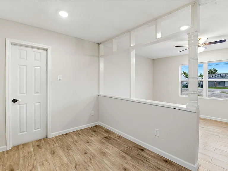 7010 Brownsville St #1/2 — Photo 13